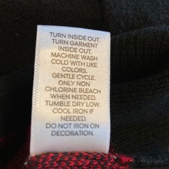 Westport Hooded Sweater Deep Red & Black Size Medium - Picture 4 of 5